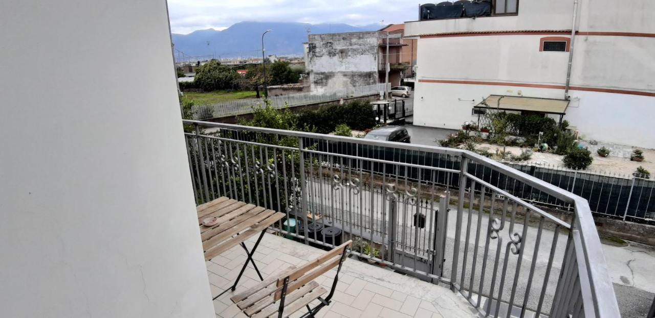Raro'S Home Bed & Breakfast Pompei Bagian luar foto