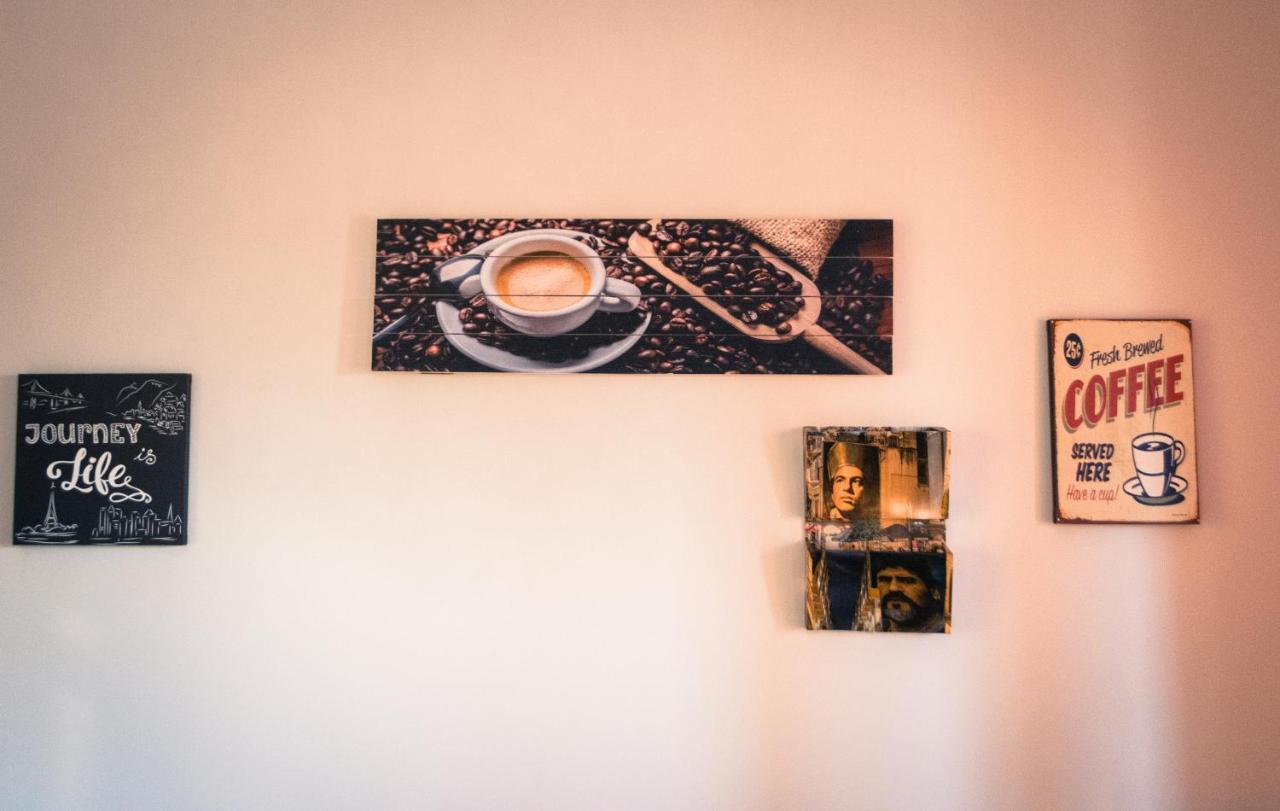 Raro'S Home Bed & Breakfast Pompei Bagian luar foto